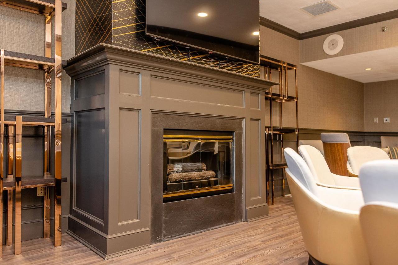 Chateau Merrimack Hotel & Spa Tyngsboro Экстерьер фото