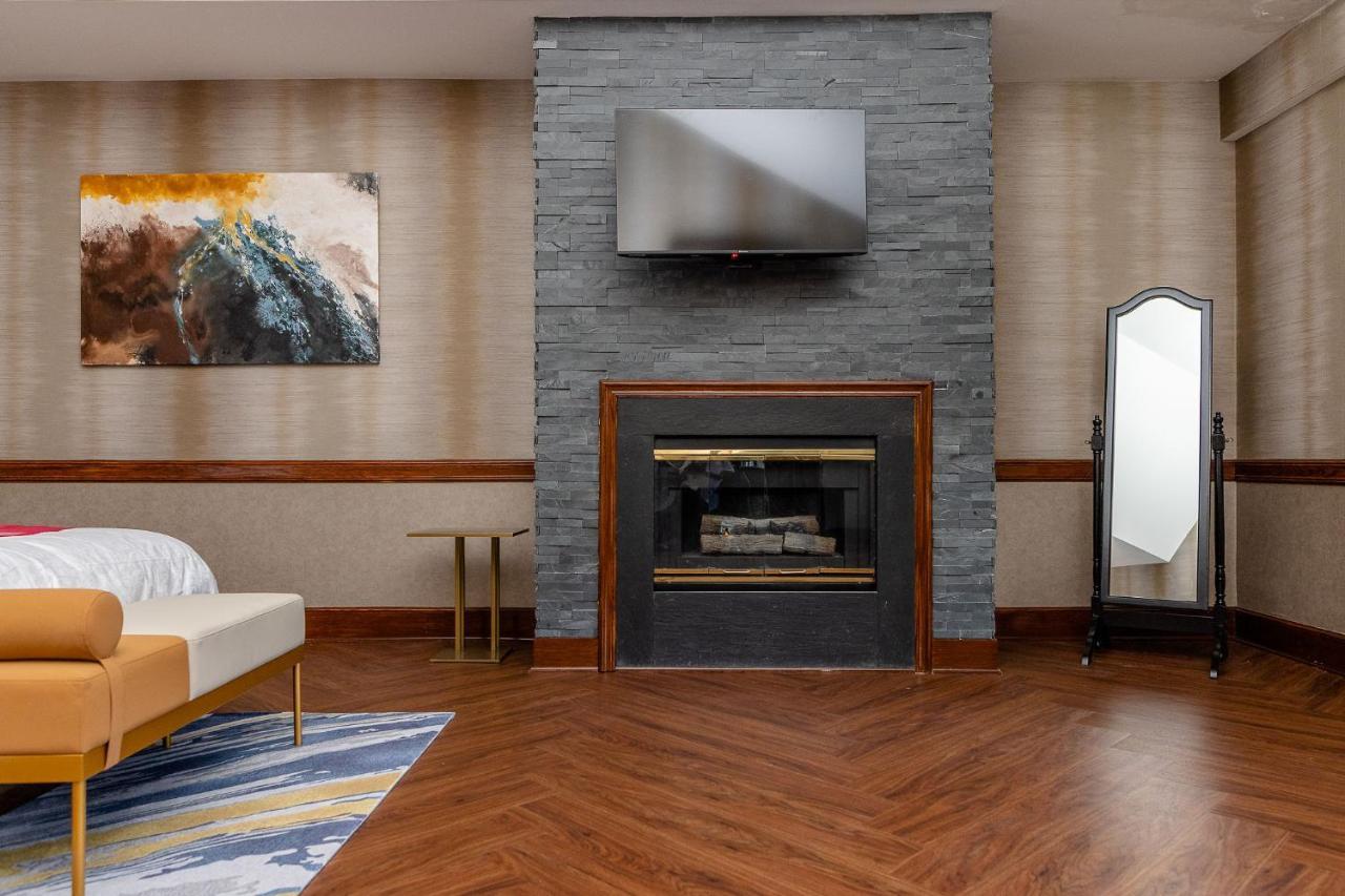 Chateau Merrimack Hotel & Spa Tyngsboro Экстерьер фото