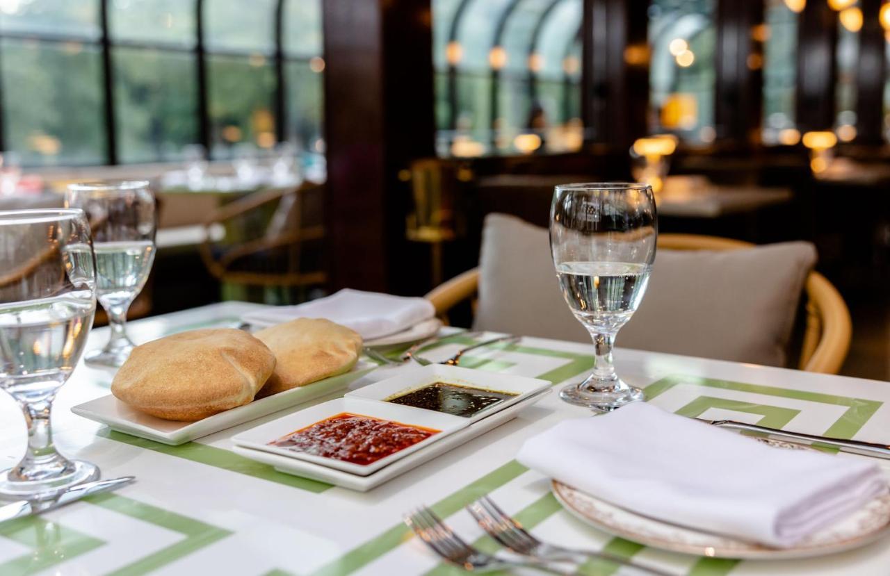 Chateau Merrimack Hotel & Spa Tyngsboro Экстерьер фото