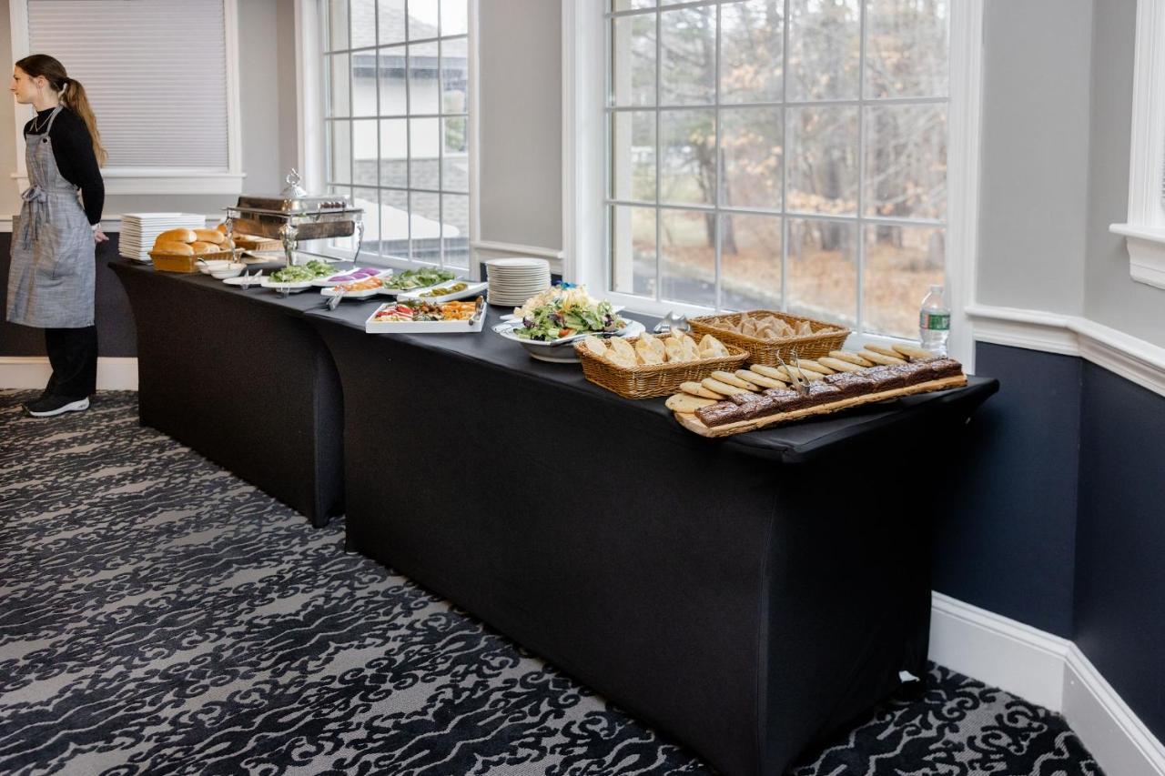 Chateau Merrimack Hotel & Spa Tyngsboro Экстерьер фото