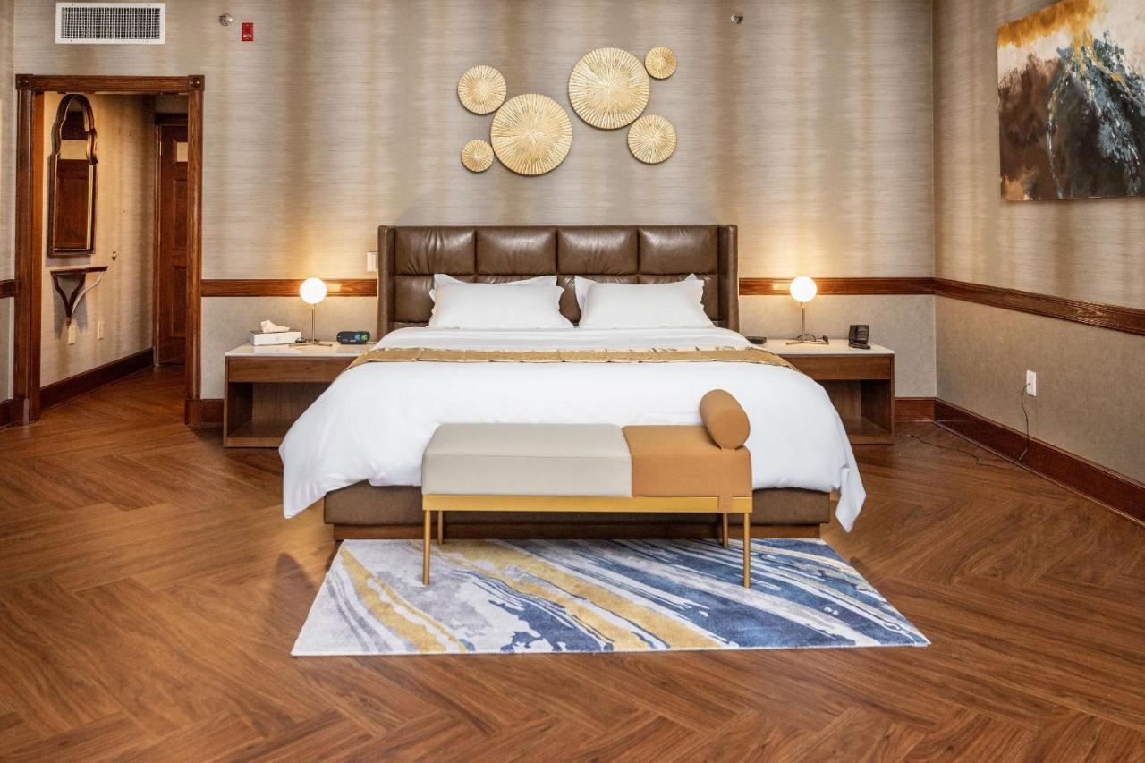 Chateau Merrimack Hotel & Spa Tyngsboro Экстерьер фото