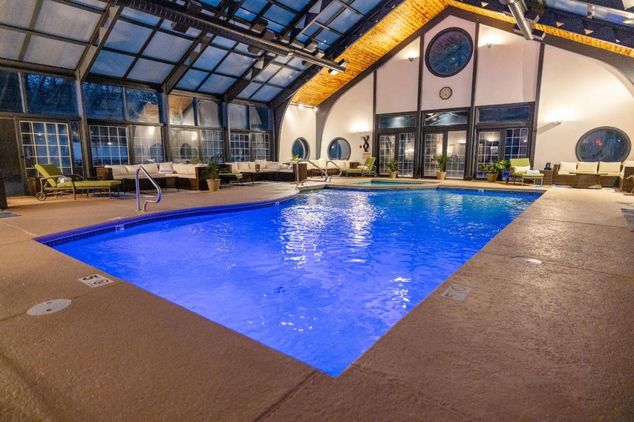 Chateau Merrimack Hotel & Spa Tyngsboro Экстерьер фото