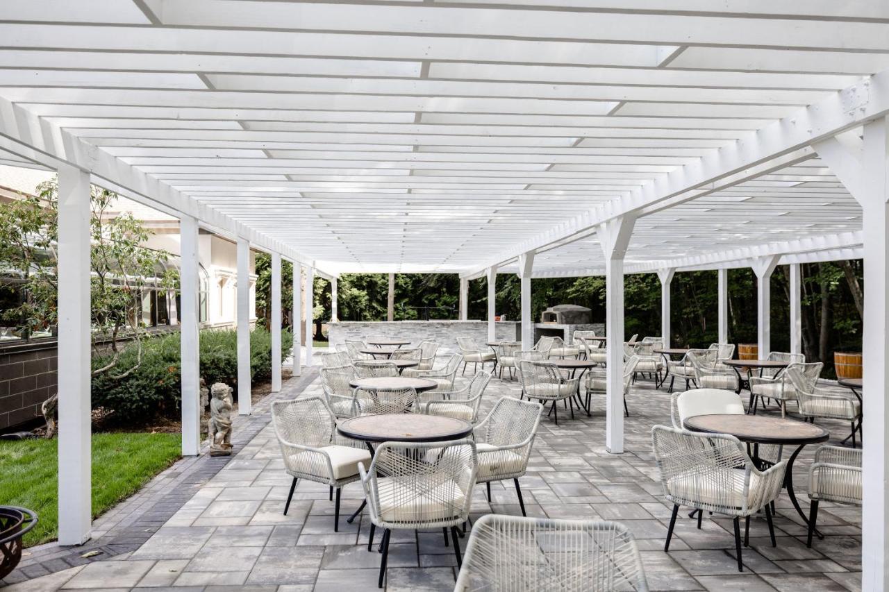 Chateau Merrimack Hotel & Spa Tyngsboro Экстерьер фото