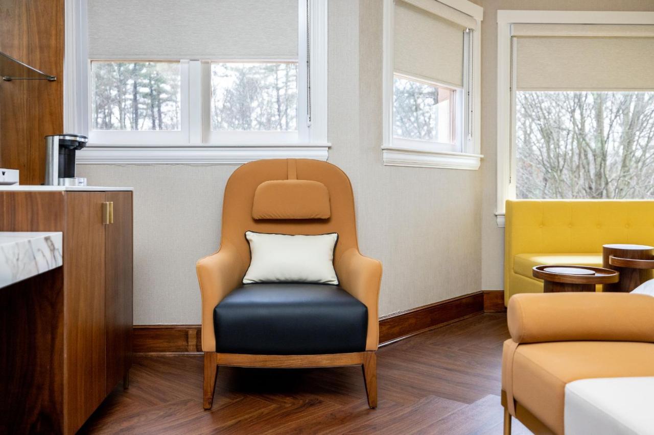 Chateau Merrimack Hotel & Spa Tyngsboro Экстерьер фото